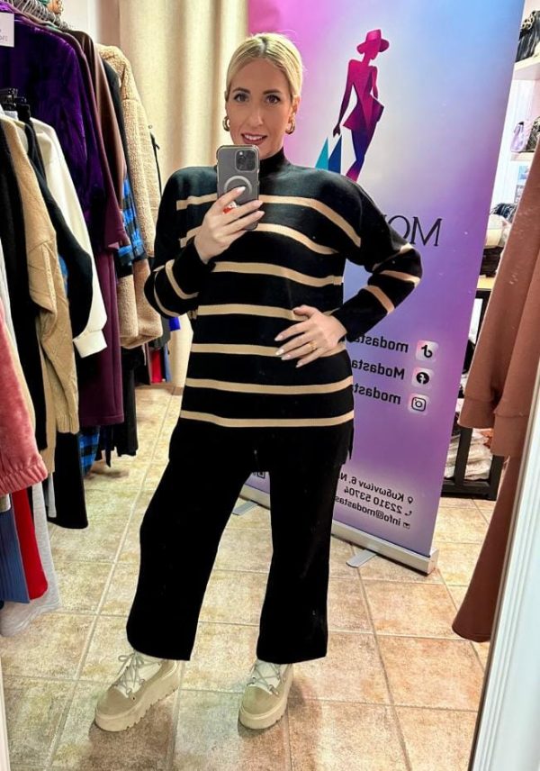 Stylish Stripe Knit Top